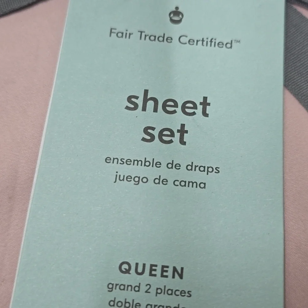 ❤️BUY 2 GET 1 FREE Elegant Silky TENCEL™ Queen Sheet Set, Shell Pink